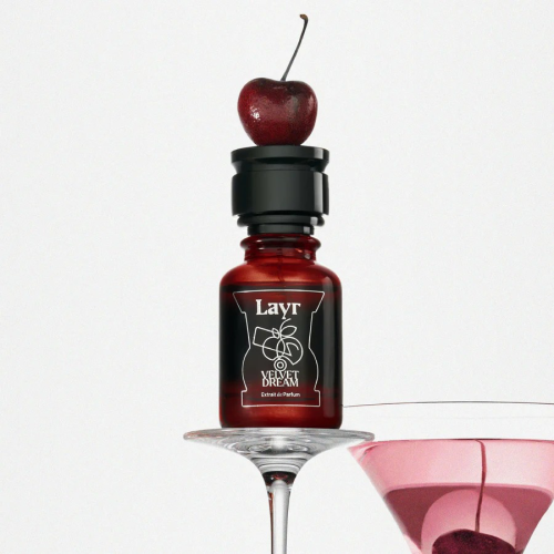 Parfum Velvet Dream dari Layr untuk Unisex dengan aroma 